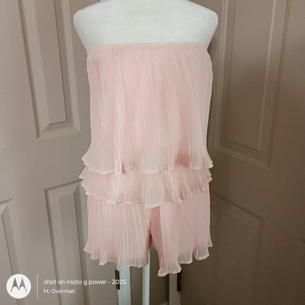 Lulus pink pleated chiffon off the shoulder layered romper. Size S.